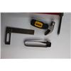 Image 3 : Hammers, Carpenter's Level and Striker
