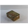 Image 5 : Brass Tin Box and Assorted Buttons