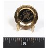 Image 1 : SMALL COLLECTIBLE BRASS PLATE WITH STAND