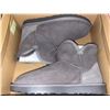 Image 2 : Kirkland Ladies Grey Boots Size 7