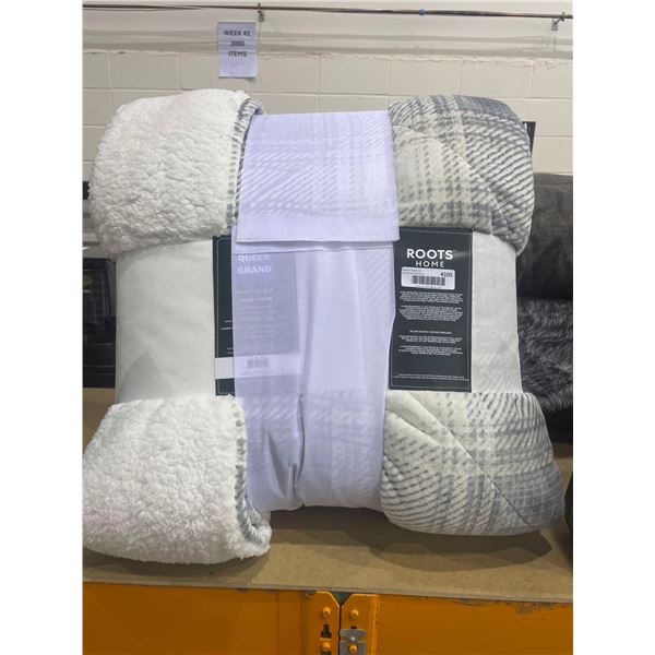 Roots Home Queen Reversible Comforter