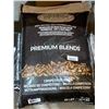 Image 2 : Louisiana Grills 100% Natural BBQ Hardwood Pellets Premium / Competition Blend 40lbs
