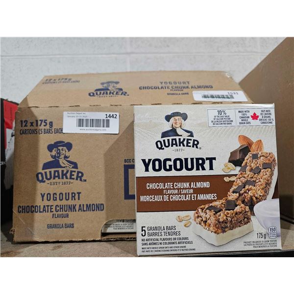 Quaker Yogourt Chocolate Chunk Almond Flavor Granola Bar 12x175g