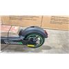 Image 3 : ACER SERIES 3 AES013 ELECTRIC SCOOTER WITH A 36V/250W HUB MOTOR, A MAX DISTANCE OF UP TO 30 KM,