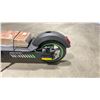 Image 2 : ACER SERIES 3 AES013 ELECTRIC SCOOTER WITH A 36V/250W HUB MOTOR, A MAX DISTANCE OF UP TO 30 KM,