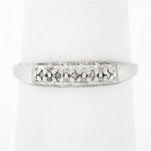 Vintage 18k White Gold 0.05 ctw Round Pave Diamond Stackable Wedding Band Ring