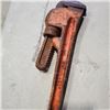 Image 2 : 3 PIPE WRENCHES