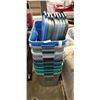 Image 1 : LOT OF 8 RUBBERMAID TOTES WITH LIDS