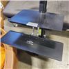 Image 2 : ERGOTRON DESK MOUNT SIT STAND WORKSTATION