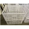 Image 2 : 10 PLASTIC STORAGE TOTES