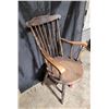 Image 2 : Antique Winsor Spindle Back Arm Chair