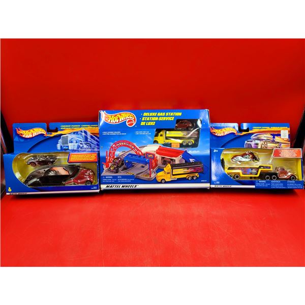 Sealed Hot Wheels Deluxe Gas Station Set & "Pavement Pounders" Die Cast Vehicles