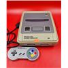 Image 1 : Nintendo Super Famicom Console & Controller
