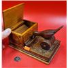 Image 2 : VTG Wooden Carved Bird Cigarette Dispenser