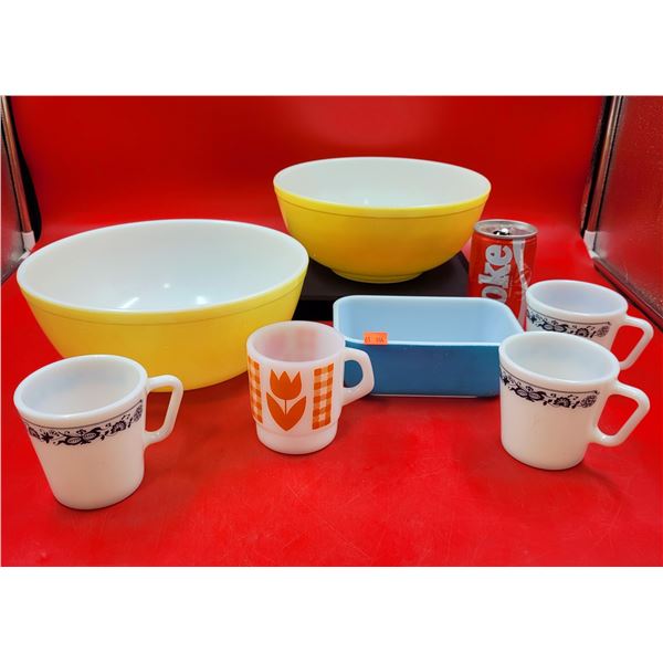 Pyrex Glass Mixing Bowl, Baking Dish & Mugs
