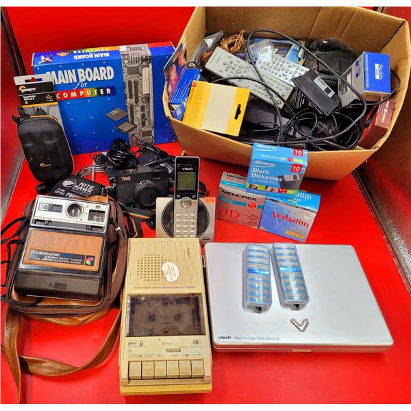 VTG Electronics Lot w/ Colorburst Kodak Instant Camera