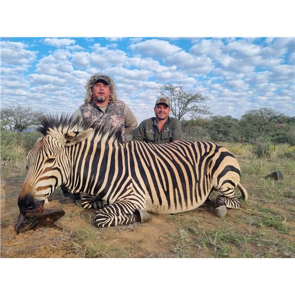 7 Day Namibia Hartmanns Żebra Package for Two Hunters Chris DuPloy Safaris