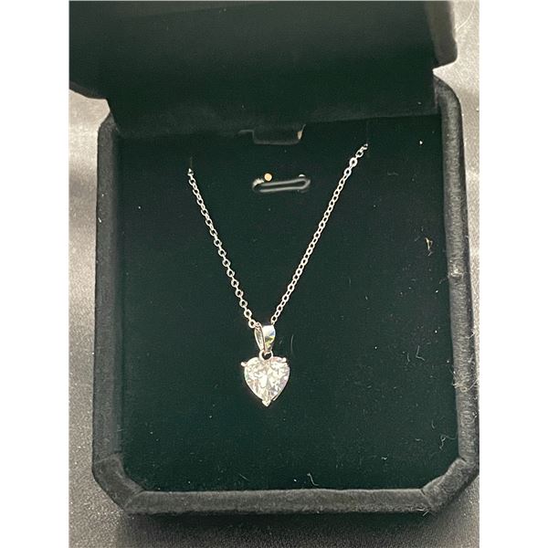 925S 2.0CT HEART CUT SIMULATED DIAMOND NECKLACE, ADJUSTED 16" TO 18" LONG - MOUNTED IN 925 STERLING