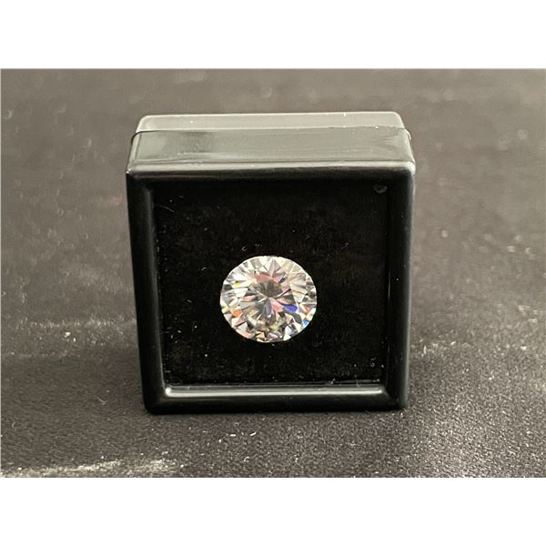 4.0CT MOISSANITE, D, VVS1