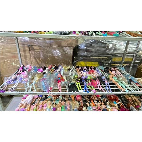 SHELF OF ASSORTED MONSTER HIGH DOLLS