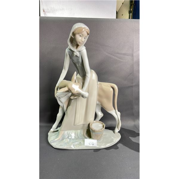 LLADRO MILK MAID & COW FIGURINE 13" TALL