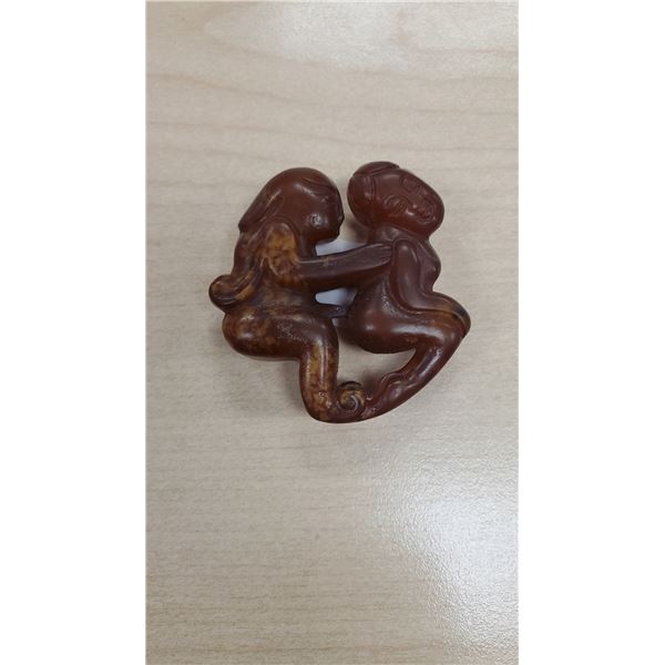 RED JADE COUPLE ROUND PENDANT