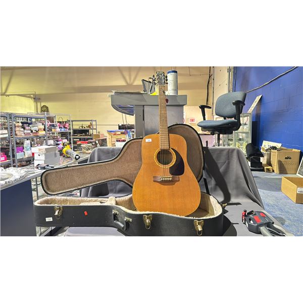 SIMON & PATRICK LUTHIER ACOUSTIC GUITAR WITH HARD CASE
