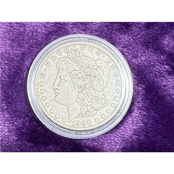 MORGAN SILVER DOLLAR - 1900O