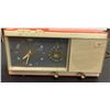 Image 3 : Vintage Westinghouse Radio
