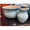 Image 3 : Vintage Porcelain Washbowl Set With Pitcher, Bowl, Etc..