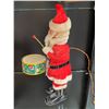 Image 3 : Vintage Tin Litho Battery Operated Drumming Santa Claus