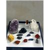 Image 2 : Nice Assorted Crystal & Rock In Gift Box - Geode, Polished Stones, & More