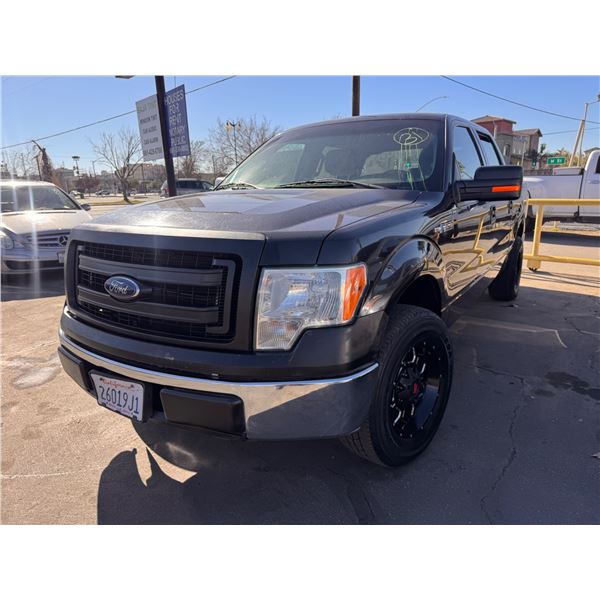 2014 Ford F-150 - CLEAN/