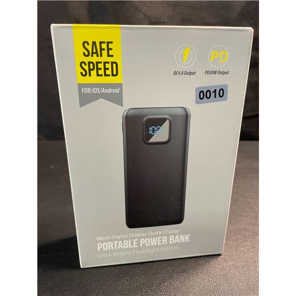 1 High-Capacity Portable Power Bank with Quick Charge/Flashlight Function