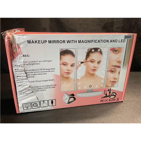 1 LED Three-Panel Makeup Mirror with 2X/3X Magnification - New (Dmg Box)