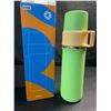 Image 1 : 1 Insulated Water Bottle with Cup - 21oz Double-Wall Thermal Water Bottle for Hot/Cold Drinks- Green