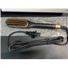 Image 2 : 1 Multi-Functional Hair Straightening Brush/Drying Brush for Hair - Brand New