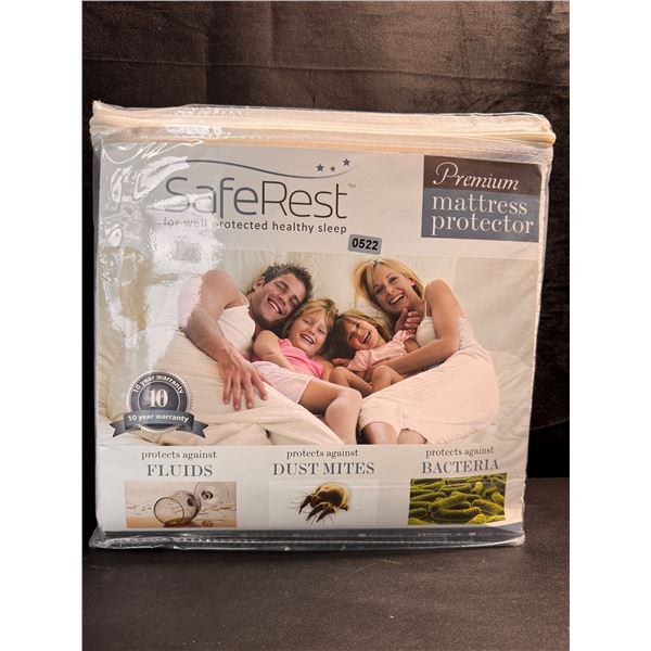 SafeRest Premium Mattress Protector King Size - New