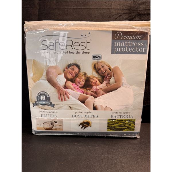 SafeRest Premium Mattress Protector King Size - New