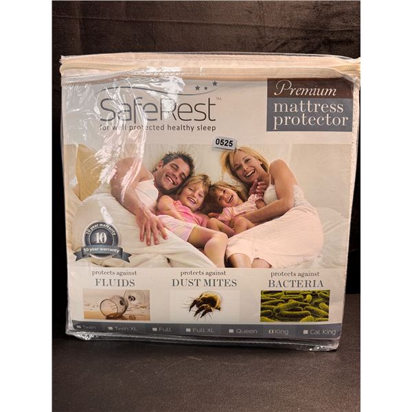 SafeRest Premium Mattress Protector King Size - New