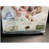 Image 2 : 1 SafeRest Premium Mattress Protector - King Size - Waterproof, Dust Proof, Hypoallergenic - New