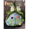 Image 2 : 2 Frog Solar Statues for Gardens/Lawn Decor - Waterproof & UV Resistant - New