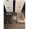 Image 2 : 2 Universal 12 Slot Fuse Blocks - New