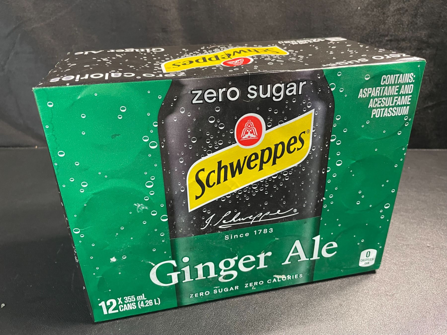 1 Case of Schweppes Zero-Sugar Ginger Ale Soda - 12 Cans (355ml Each)