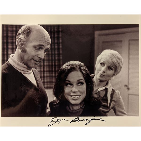 Mary Tyler Moore Show Joyce Bulifant signed photo