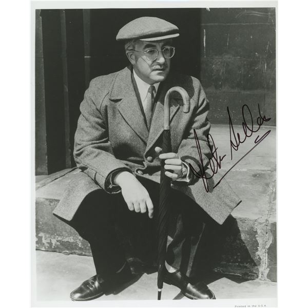 Peter Sellers signed photo. GFA Authenticated