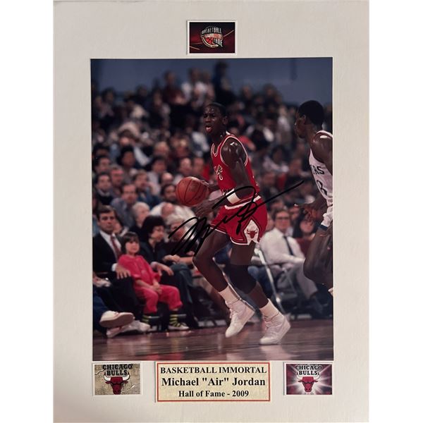 Michael Jordan signed photo