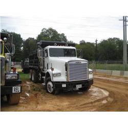1999 FREIGHTLINER TRI-AXLE DUMP