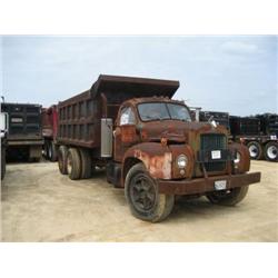 MACK B61SX T/A DUMP