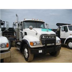 2004 MACK CV713 GRANITE T/A ROLL OFF